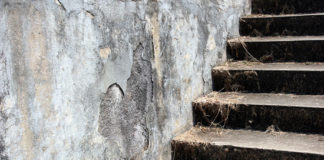 In Terra straniera di Andrea Polzoni 1415 0 In Terra straniera